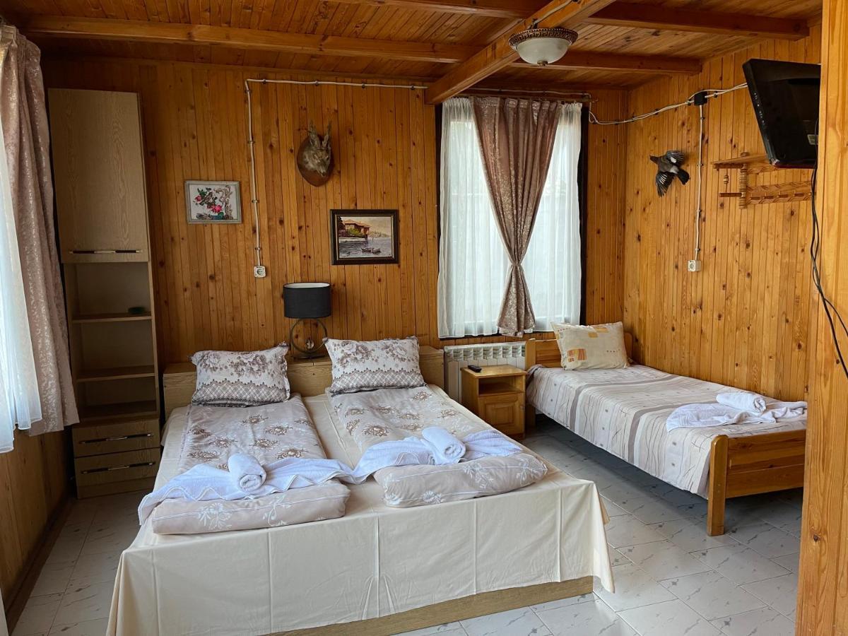 Вила Мерджан Sarnitsa Luaran gambar